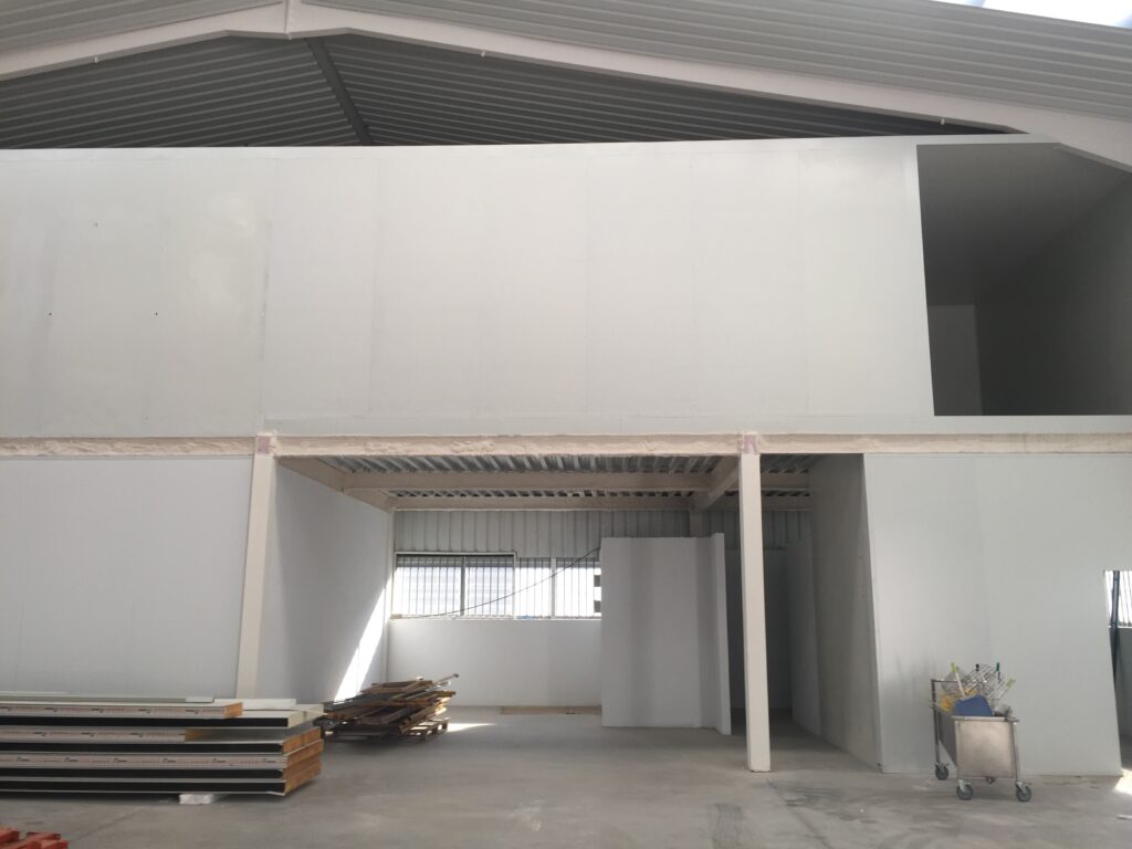 Acabados nave pequeña2