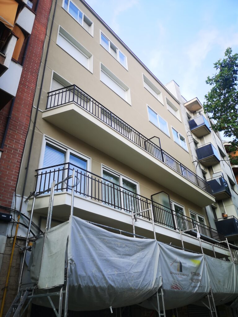 Fachada nave acabada2